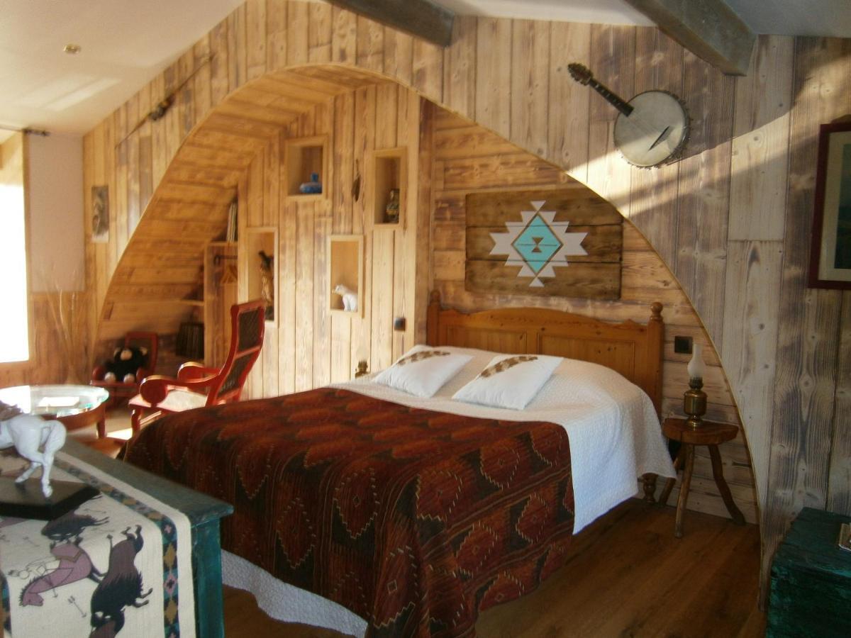 chambre d'hôte atypique West little ranch chambre amérindienne Guiscriff Exterior foto